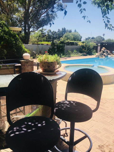 Swan Valley Rest Cottage - Mackay Tourism 12