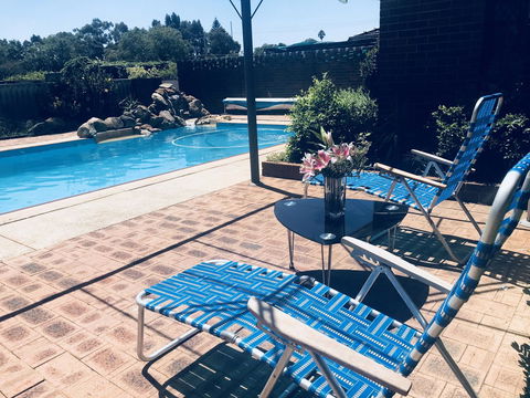 Swan Valley Rest Cottage - Mackay Tourism 17