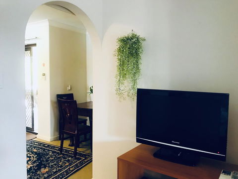 Swan Valley Rest Cottage - Mackay Tourism 6