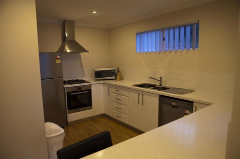 Cape Villas - Mackay Tourism 23