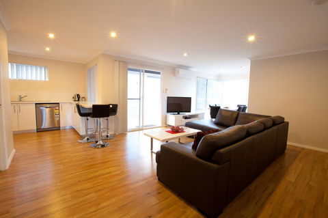 Cape Villas - Mackay Tourism 20