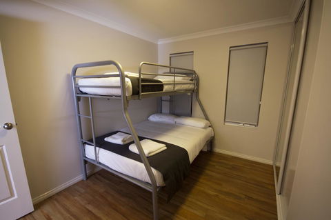 Cape Villas - Mackay Tourism 26