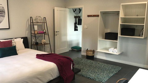 Starboard Drift - Captain & Crew - In Town Entire House For 8 - Mackay Tourism 27