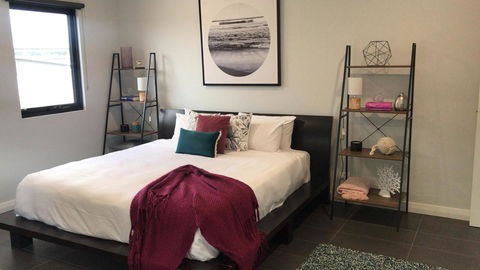 Starboard Drift - Captain & Crew - In Town Entire House For 8 - Mackay Tourism 26