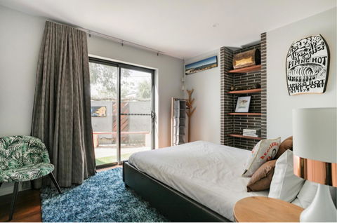 Starboard Drift - Captain & Crew - In Town Entire House For 8 - Mackay Tourism 13