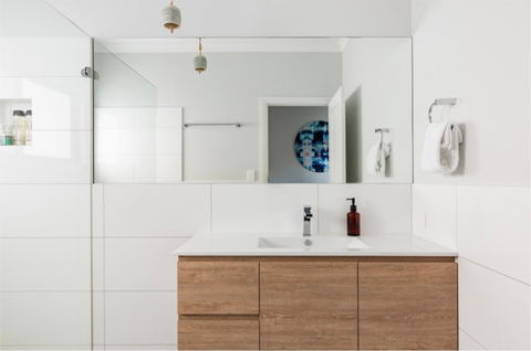 Starboard Drift - Captain & Crew - In Town Entire House For 8 - Mackay Tourism 25