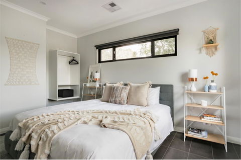 Starboard Drift - Captain & Crew - In Town Entire House For 8 - Mackay Tourism 6