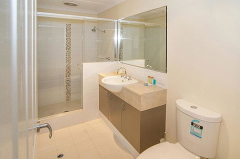Beach Retreat - Busselton - Mackay Tourism 8