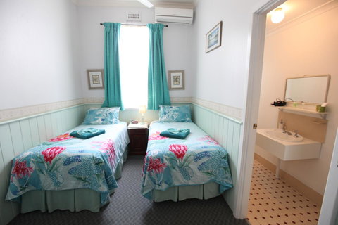 Jacaranda Guest House - Mackay Tourism 3