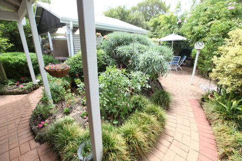 Jacaranda Guest House - Mackay Tourism 25