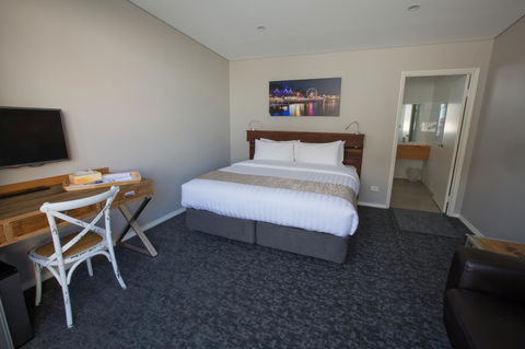 Fremantle Boutique Accommodation - Maand Up - Mackay Tourism 24