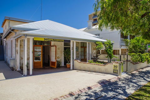 Fremantle Boutique Accommodation - Maand Up - Mackay Tourism 6