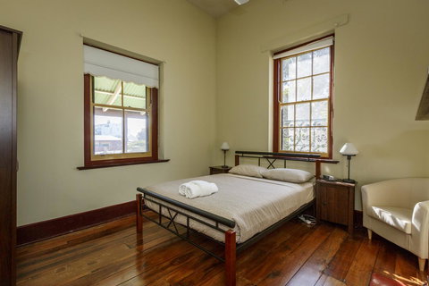 Fremantle Colonial Cottages - Mackay Tourism 26