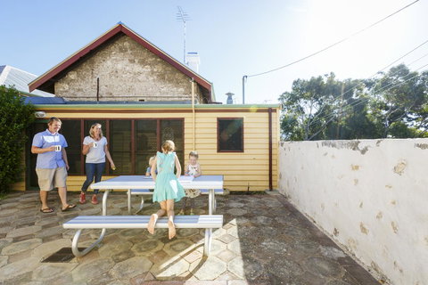 Fremantle Colonial Cottages - Mackay Tourism 17