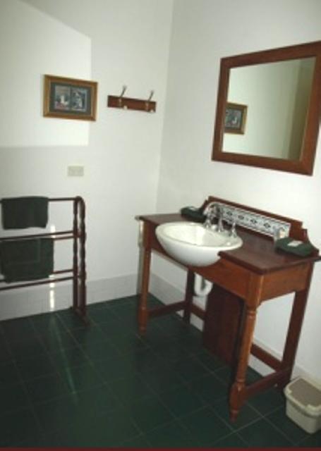 Pemberton Old Picture Theatre Holiday Apartments - Mackay Tourism 13