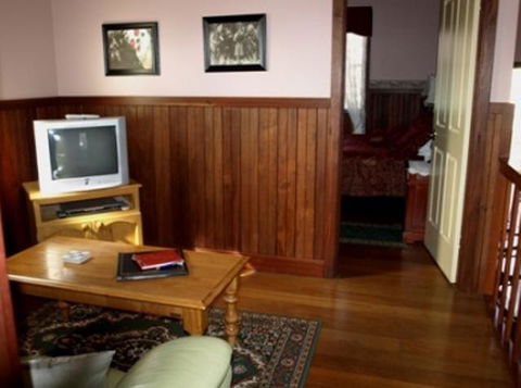 Pemberton Old Picture Theatre Holiday Apartments - Mackay Tourism 31