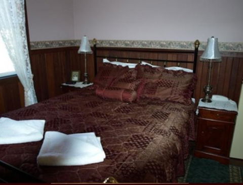 Pemberton Old Picture Theatre Holiday Apartments - Mackay Tourism 43