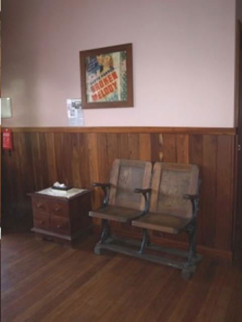 Pemberton Old Picture Theatre Holiday Apartments - Mackay Tourism 39