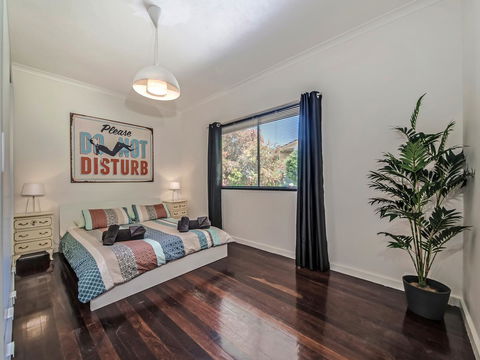 Panoramique Holiday Home With A View - Mackay Tourism 13