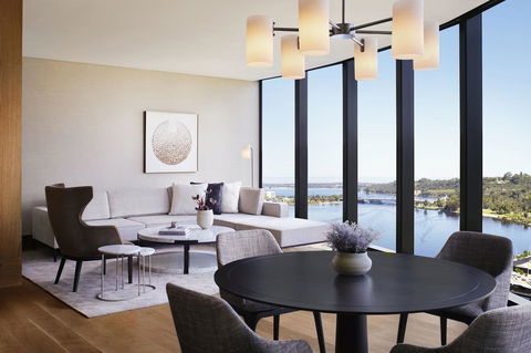 The Ritz-Carlton, Perth - Mackay Tourism 12