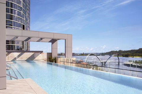 The Ritz-Carlton, Perth - Mackay Tourism 1