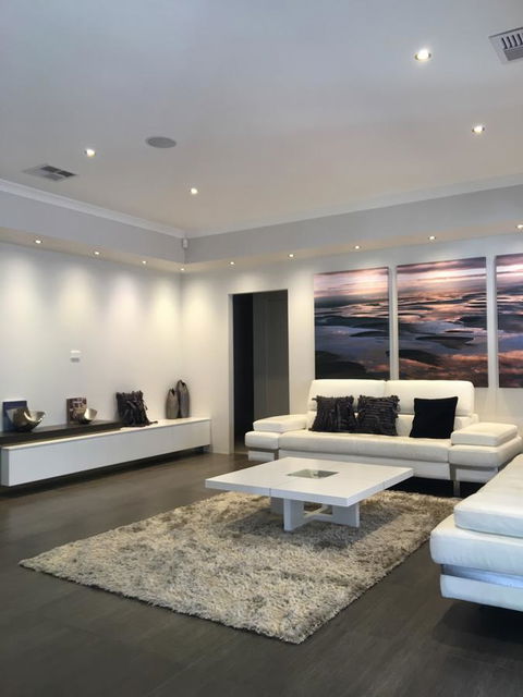 Magnificent Beach Retreat - Mackay Tourism 31