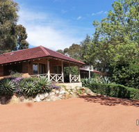 Eleebana Guest House - Mackay Tourism