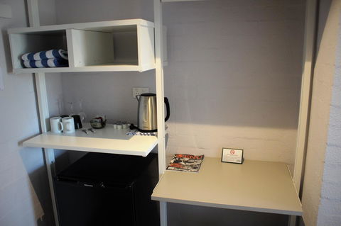 Atrium Hotel Mandurah - Mackay Tourism 9