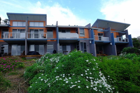 Seaview And Spa At Torbay - Mackay Tourism 3