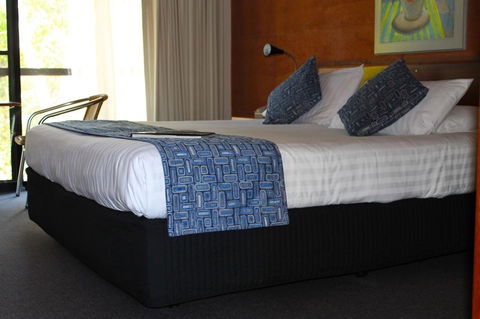 The Pemberton Hotel - Mackay Tourism 17