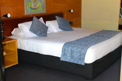 The Pemberton Hotel - Mackay Tourism 2