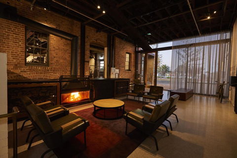 The Premier Mill Hotel - Mackay Tourism 0