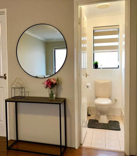 Highgate Modern Home (4 Mins To Perth City) - Mackay Tourism 14