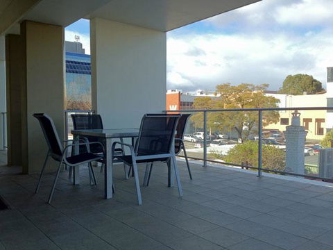 Outram St Apartment - Mackay Tourism 0