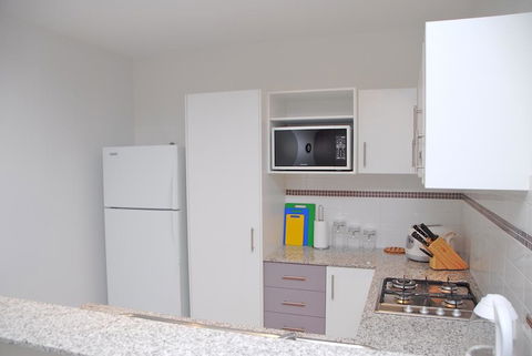 Arcus Apartment - Mackay Tourism 9