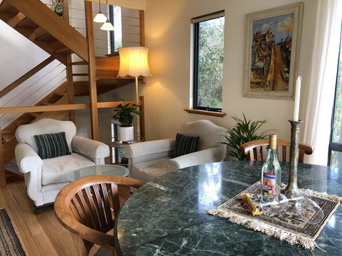 Orion Studio With Ocean Views - Mackay Tourism 3