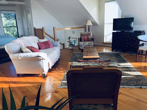 Orion Studio With Ocean Views - Mackay Tourism 13