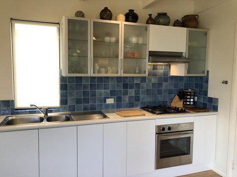 Orion Studio With Ocean Views - Mackay Tourism 5