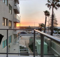 Sandcastles Beachfront  Luxury Retreat Apartment - Mackay Tourism