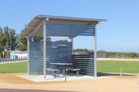 Jurien Beachfront Holiday Units - Mackay Tourism 23