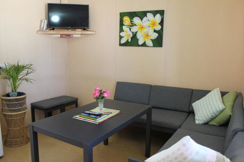 Jurien Beachfront Holiday Units - Mackay Tourism 3