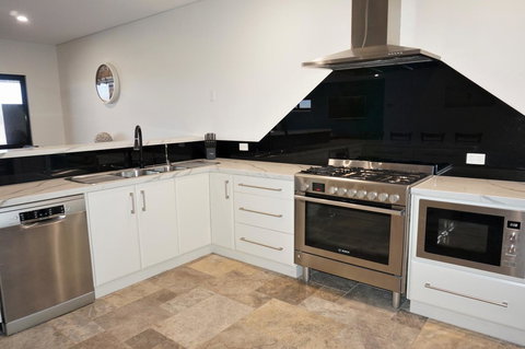 27 Corella Court - Mackay Tourism 4