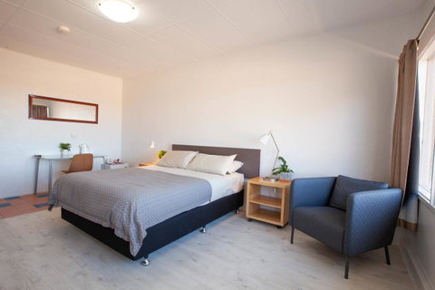 EUCLA MOTOR HOTEL - Mackay Tourism 25