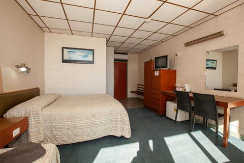 EUCLA MOTOR HOTEL - Mackay Tourism 19