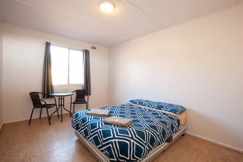 EUCLA MOTOR HOTEL - Mackay Tourism 11