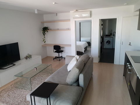 Modern Northbridge Apartment - Mackay Tourism 11