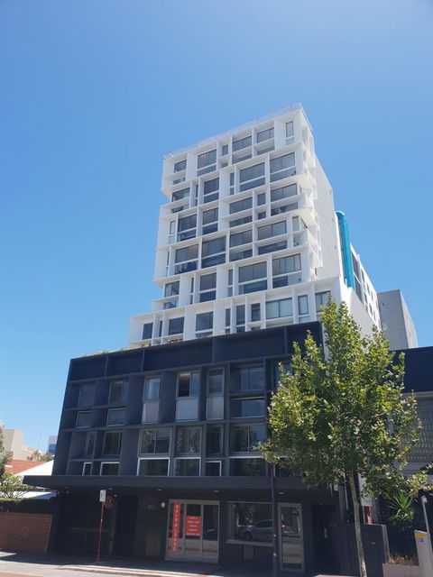 Modern Northbridge Apartment - Mackay Tourism 12