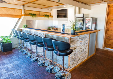 Hospitality Carnarvon, SureStay Collection By Best Western - Mackay Tourism 22