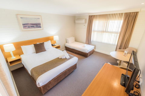 Hospitality Carnarvon, SureStay Collection By Best Western - Mackay Tourism 7