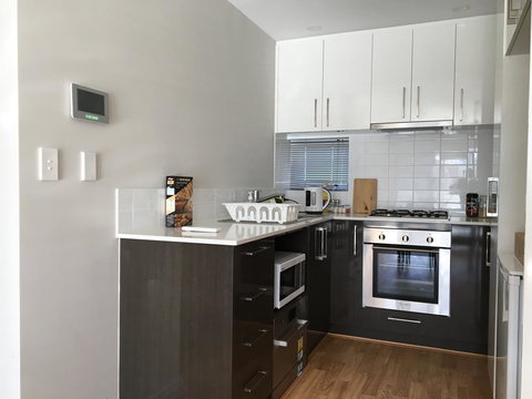 Apartment In Queens Park - Mackay Tourism 7